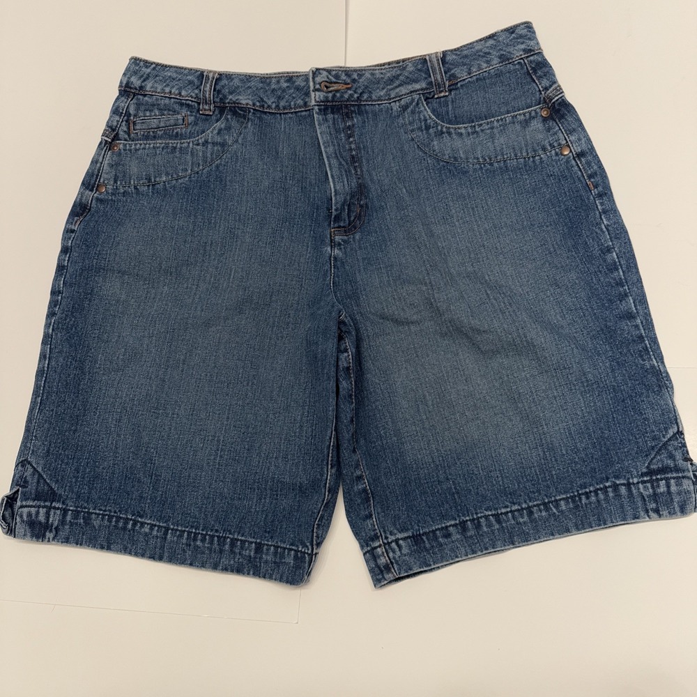 Vintage Faded Glory Women 12 Denim Mom Jean Shorts Jorts 100% Cotton Welt Pocket